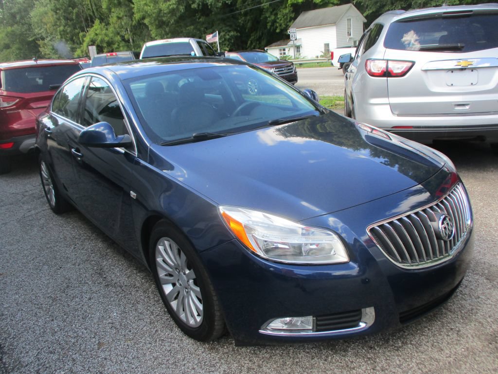Used 2011 Buick Regal CXL Turbo w/ TO2 Preferred Equipment Group FWD image 2