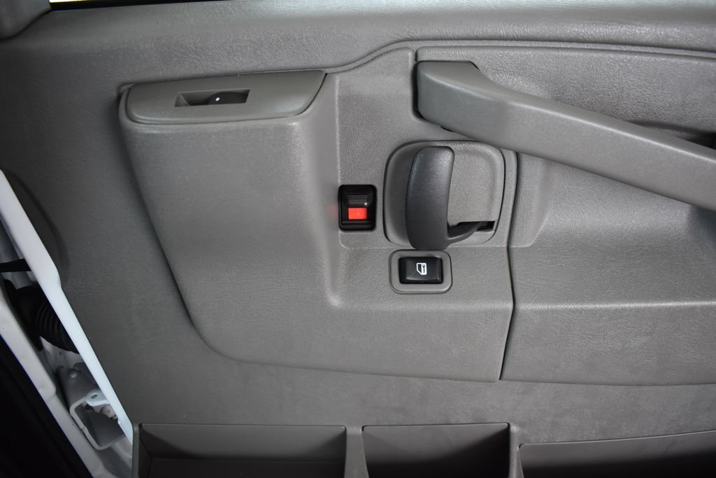 Used 2024 Chevrolet Express 3500 LS RWD image 18