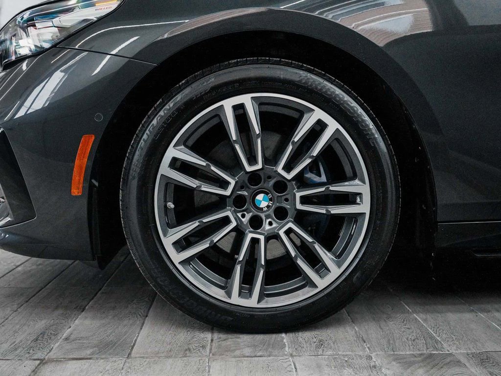 Used 2026 BMW 530i xDrive image 9