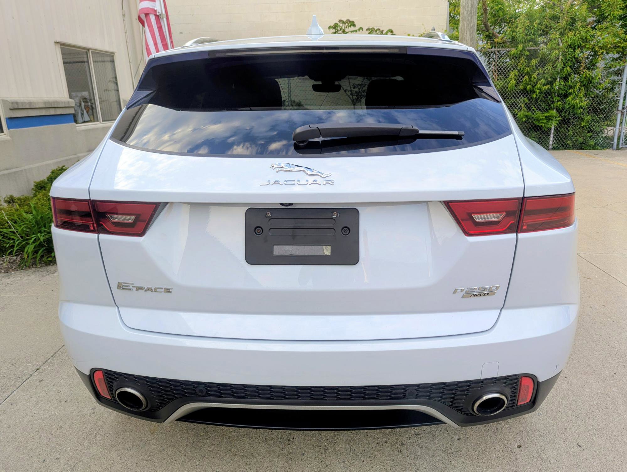 Used 2018 Jaguar E-PACE SE AWD/4WD image 14