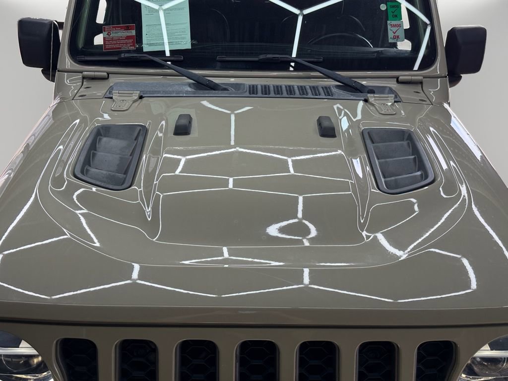 Used 2020 Jeep Gladiator Rubicon AWD/4WD image 29