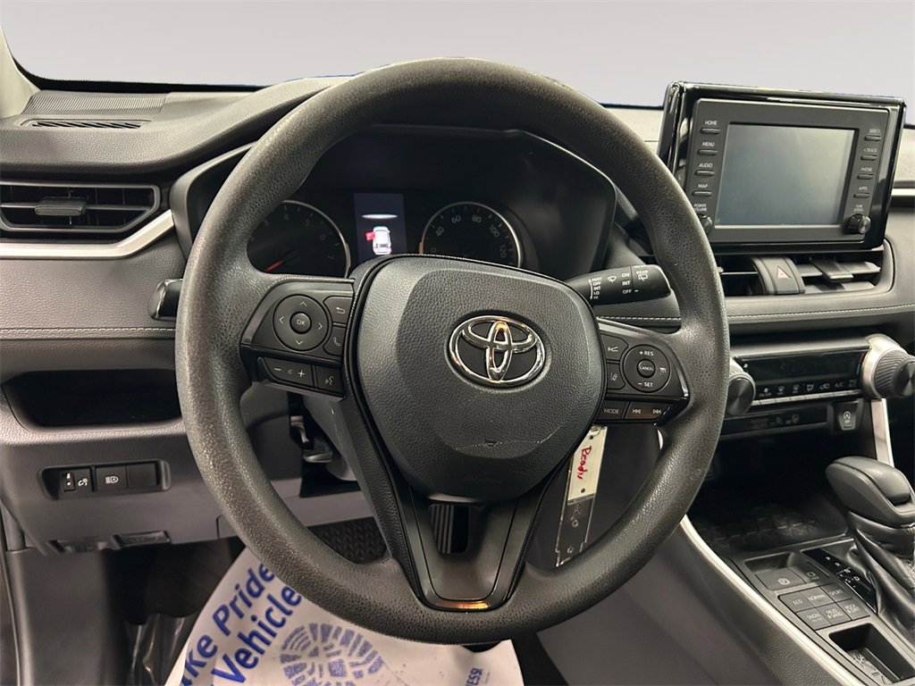 Used 2019 Toyota RAV4 LE image 12