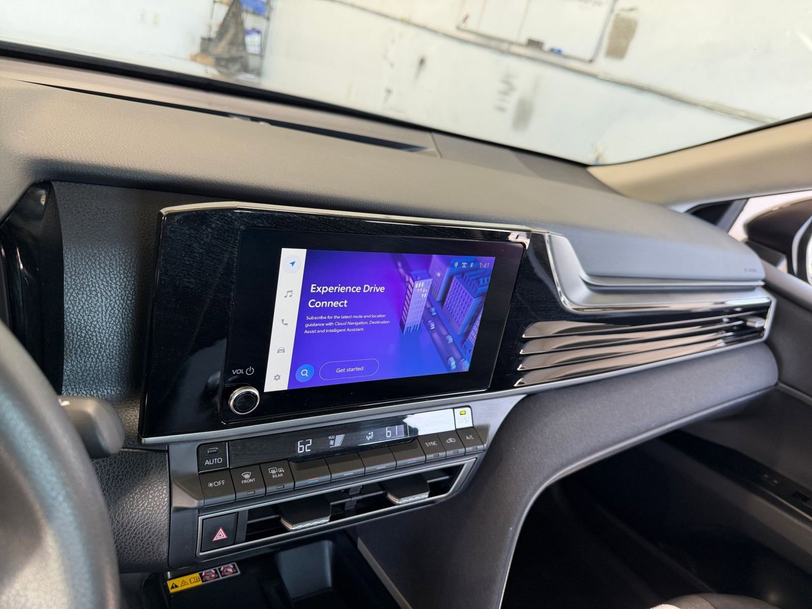 Used 2025 Toyota Camry LE image 21