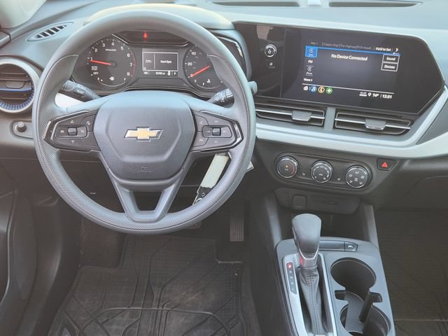 Used 2024 Chevrolet Trax LS w/ LS Convenience Package FWD image 21