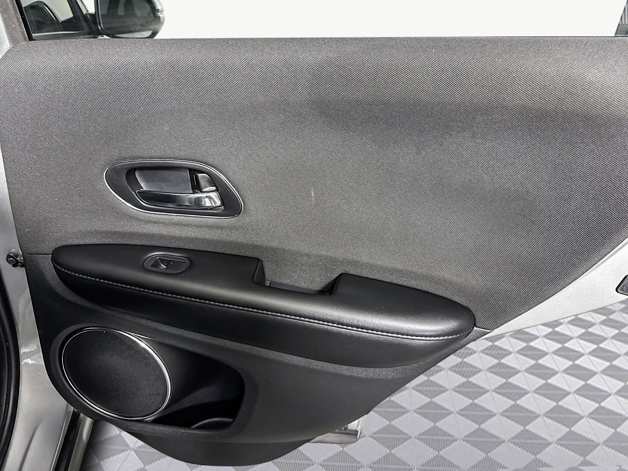 Used 2022 Honda HR-V EX image 29