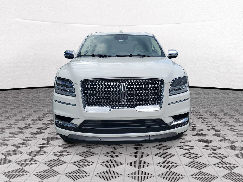 Used 2021 Lincoln Navigator L Black Label AWD/4WD image 2