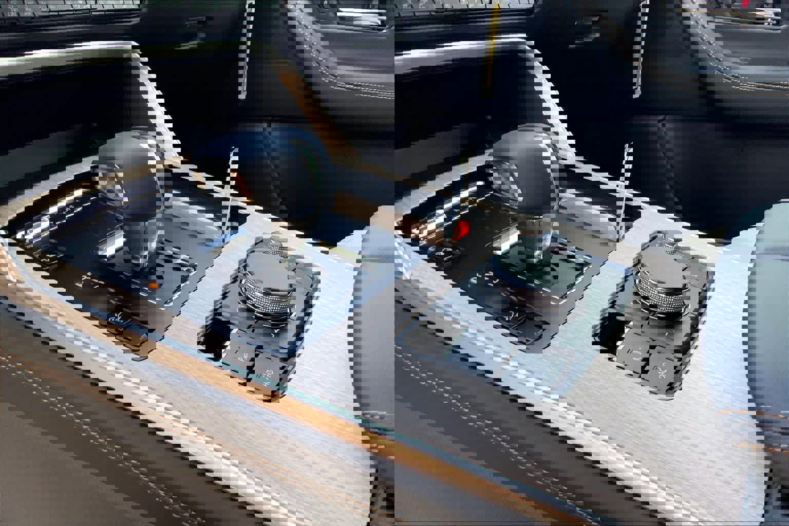 New 2026 MAZDA CX-90 Plug-In Hybrid w/ Preferred image 7