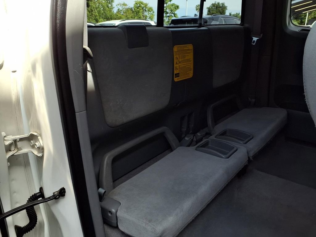 Used 2005 Toyota Tacoma PreRunner image 21