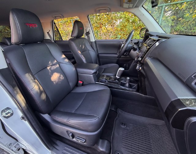 Used 2024 Toyota 4Runner TRD Off-Road Premium AWD/4WD image 28