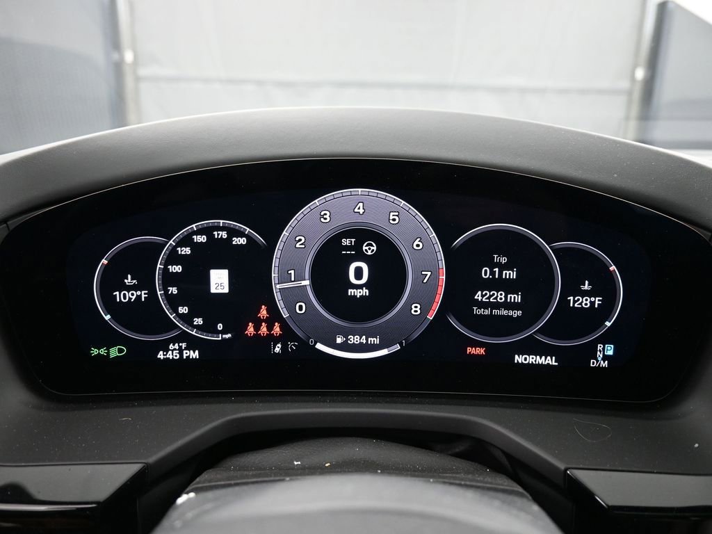 Certified 2025 Porsche Panamera 4 image 18