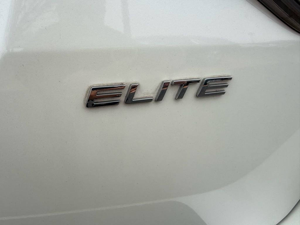 Used 2016 Honda Odyssey Touring Elite image 5