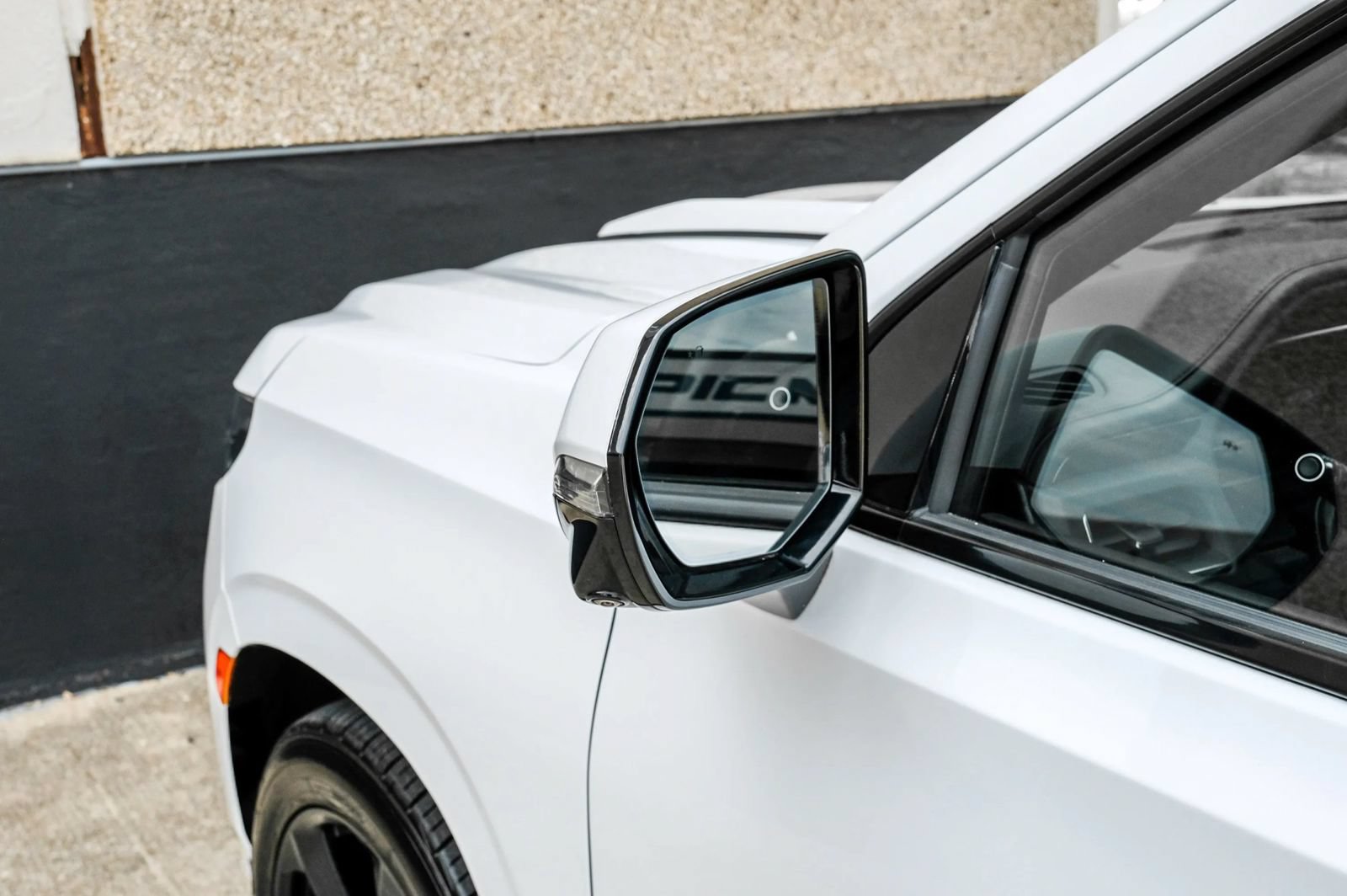 Used 2023 Chevrolet Tahoe RST w/ Luxury Package AWD/4WD image 52