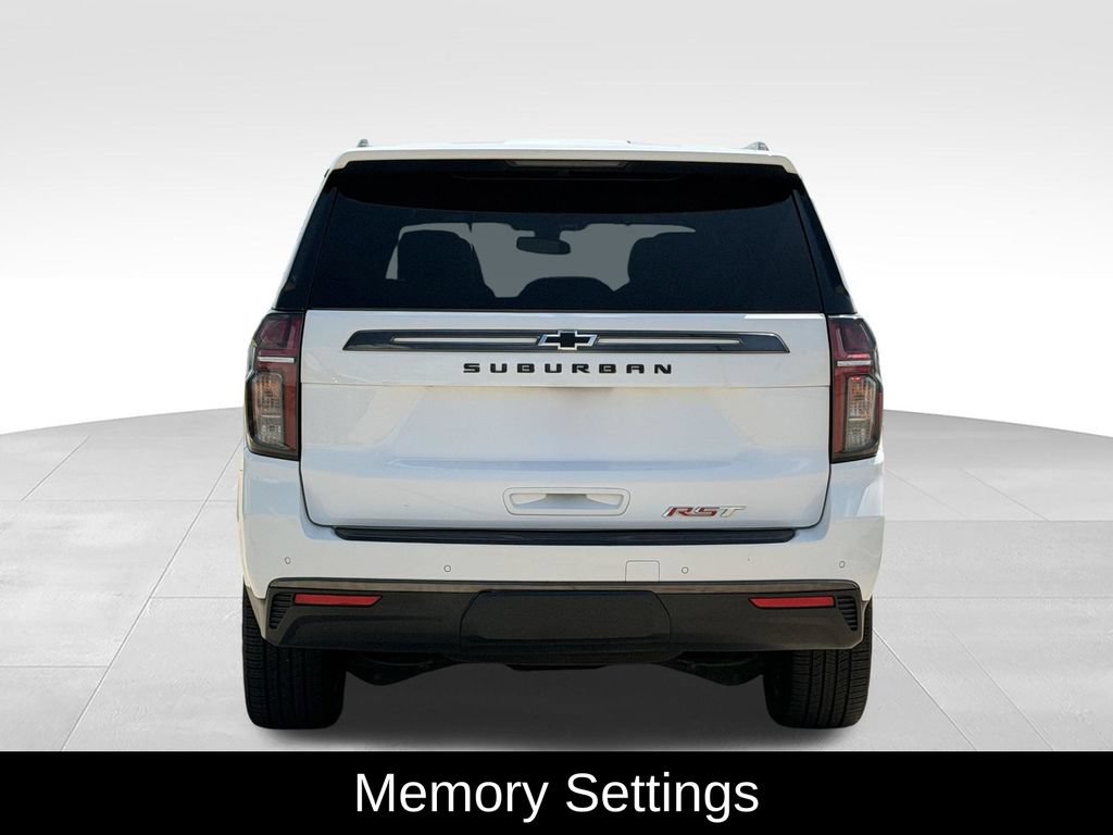 Used 2022 Chevrolet Suburban RST w/ Luxury Package RWD image 8