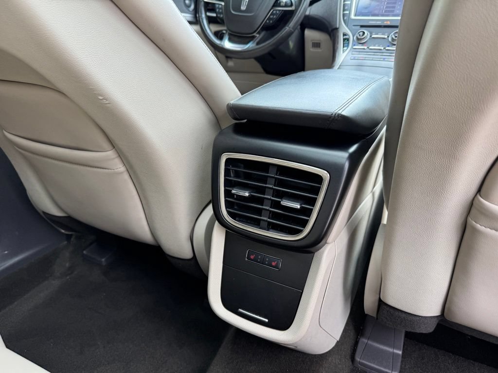 Used 2019 Lincoln Nautilus Reserve AWD/4WD image 18