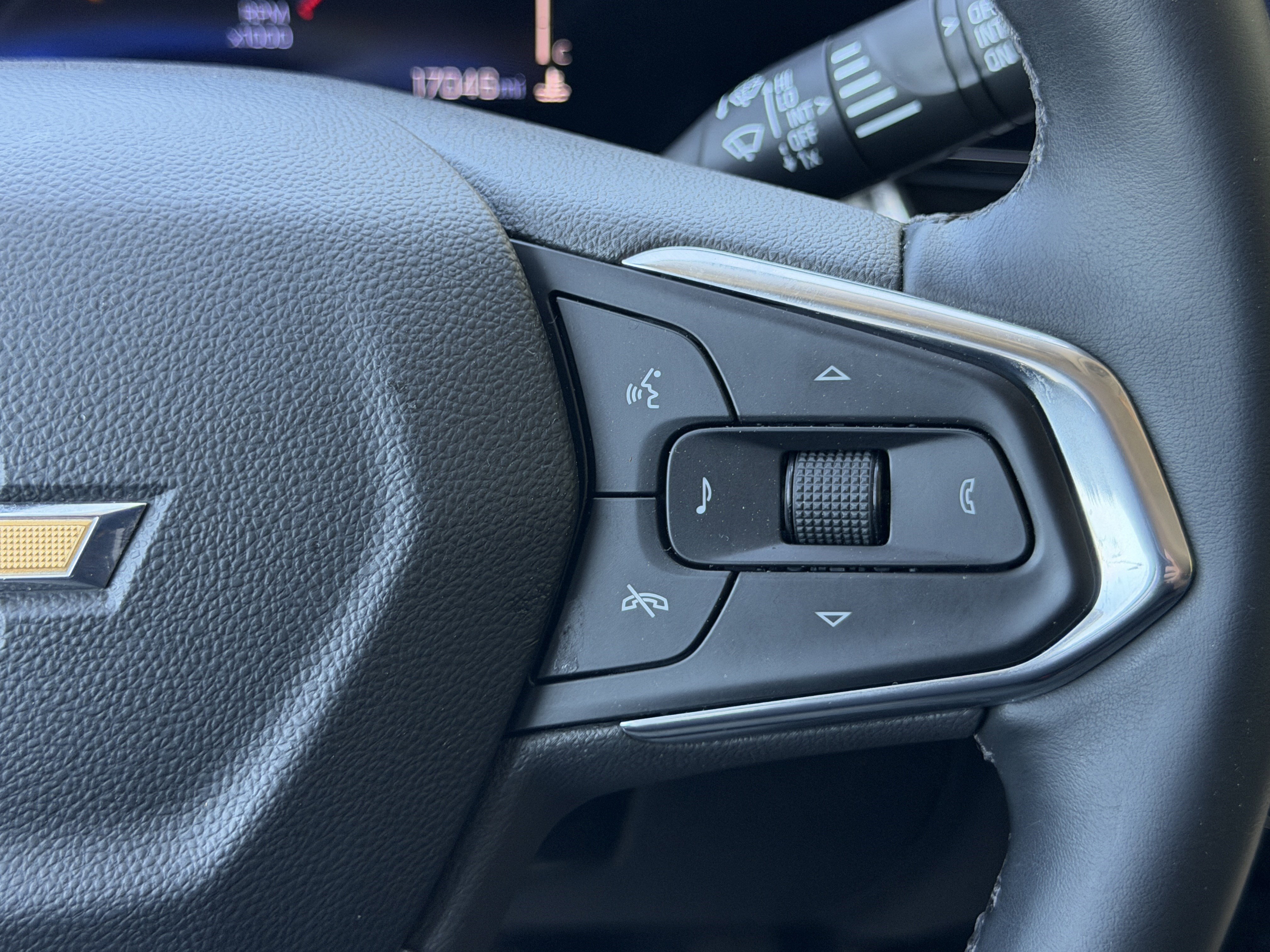 Used 2024 Chevrolet Trax LT w/ Driver Confidence Package image 28