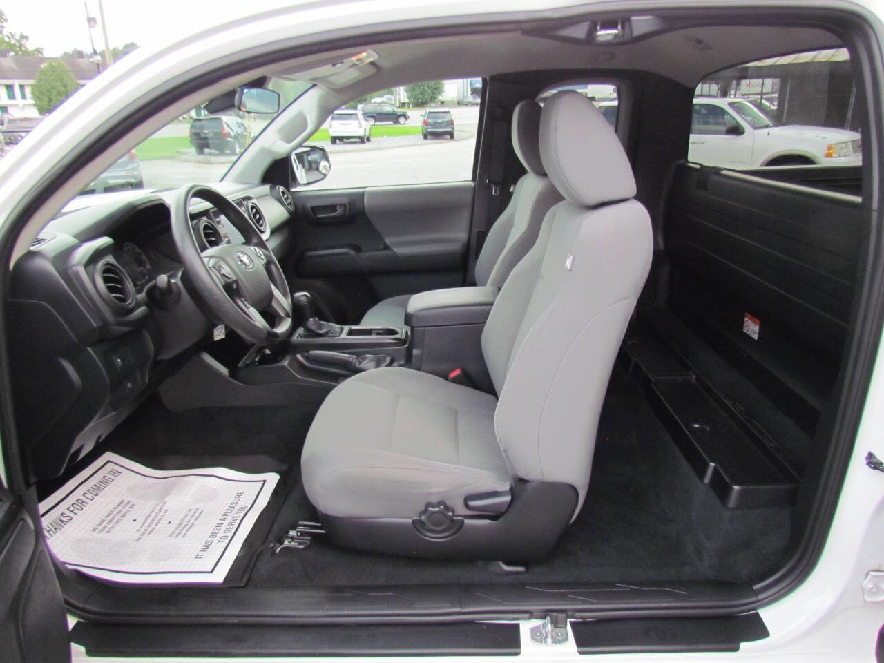 Used 2020 Toyota Tacoma SR image 9