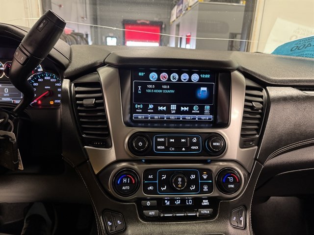 Used 2018 Chevrolet Suburban LT w/ LT Signature Package AWD/4WD image 26