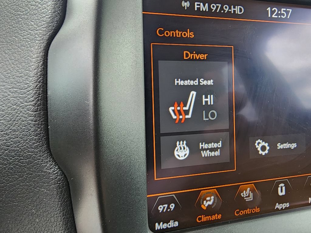 Used 2021 Jeep Renegade Trailhawk AWD/4WD image 30