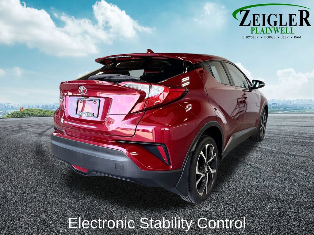Used 2018 Toyota C-HR XLE FWD image 5