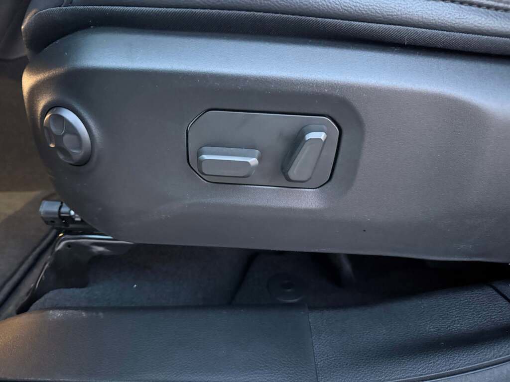 New 2026 Jeep Wrangler Sahara image 27