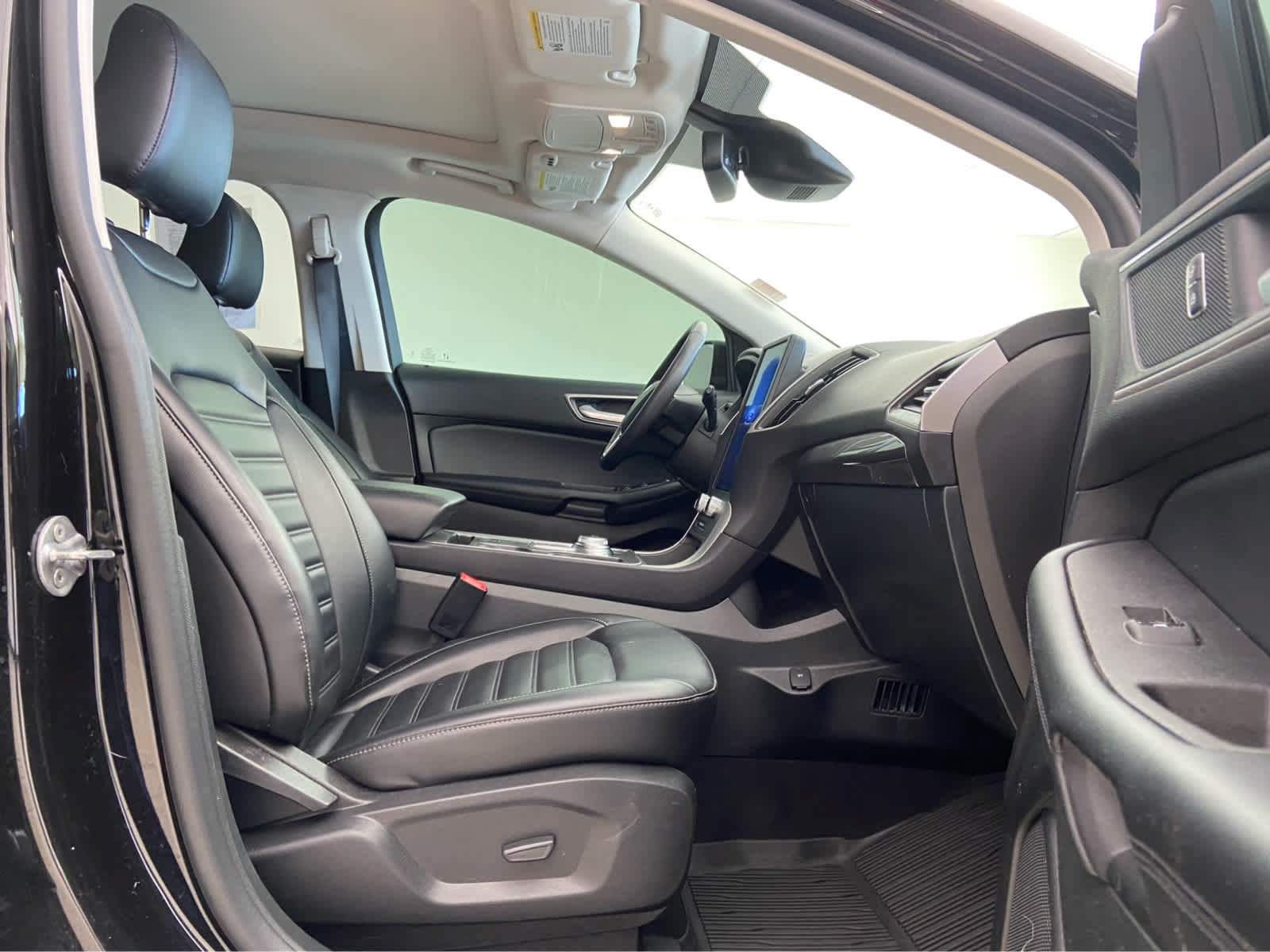 Used 2024 Ford Edge SEL w/ Convenience Package AWD/4WD image 18