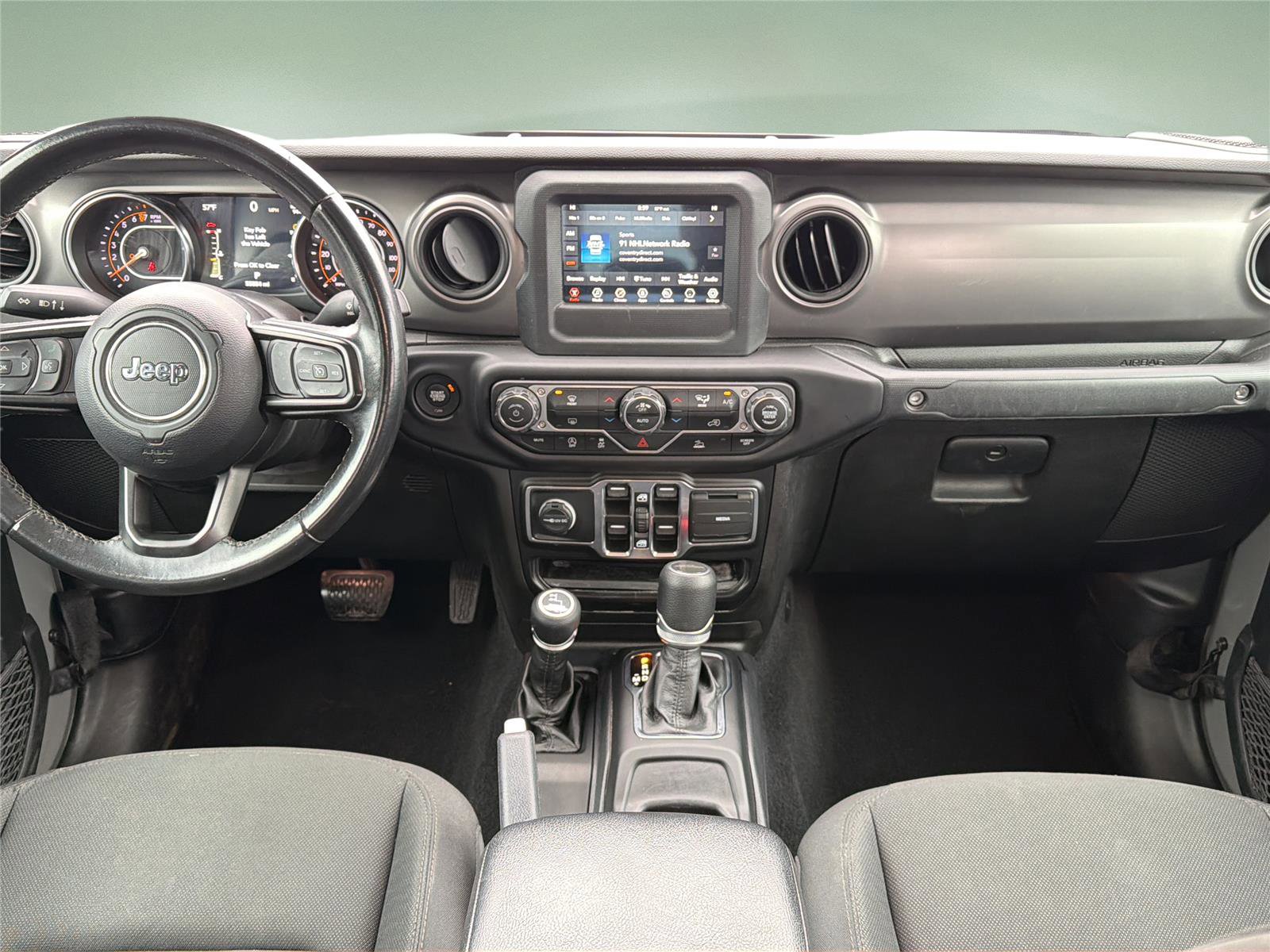 Used 2021 Jeep Gladiator Sport image 23