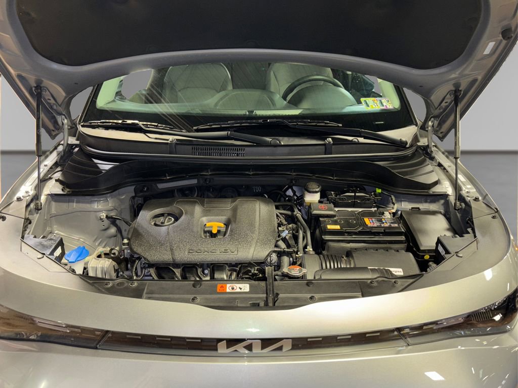 Used 2025 Kia Soul LX w/ LX Technology Package image 17