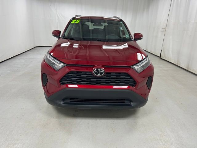 Used 2025 Toyota RAV4 XLE w/ Convenience Package image 4