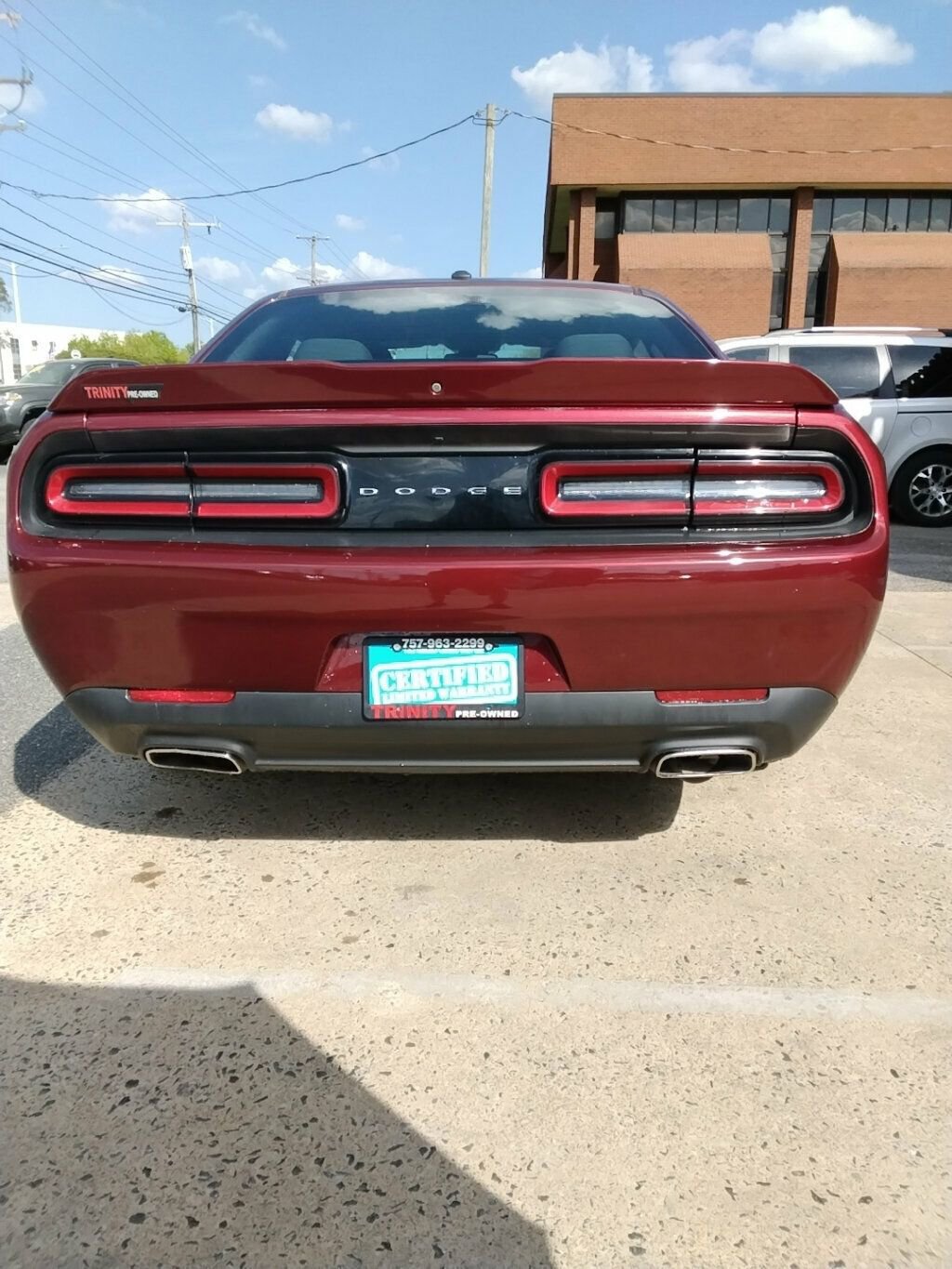 Used 2019 Dodge Challenger SXT RWD image 3
