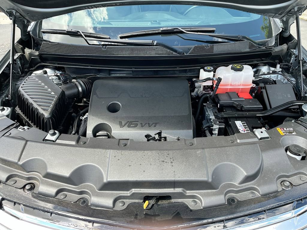 Used 2023 Chevrolet Traverse Premier AWD/4WD image 33