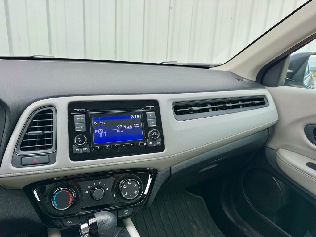 Used 2016 Honda HR-V LX image 17