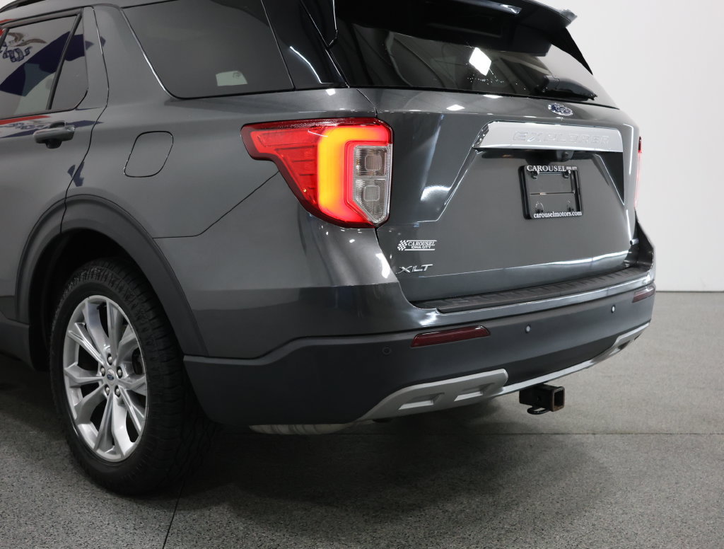 Used 2020 Ford Explorer XLT w/ Equipment Group 202A AWD/4WD image 10