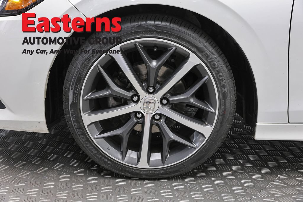 Used 2022 Honda Civic Touring image 32