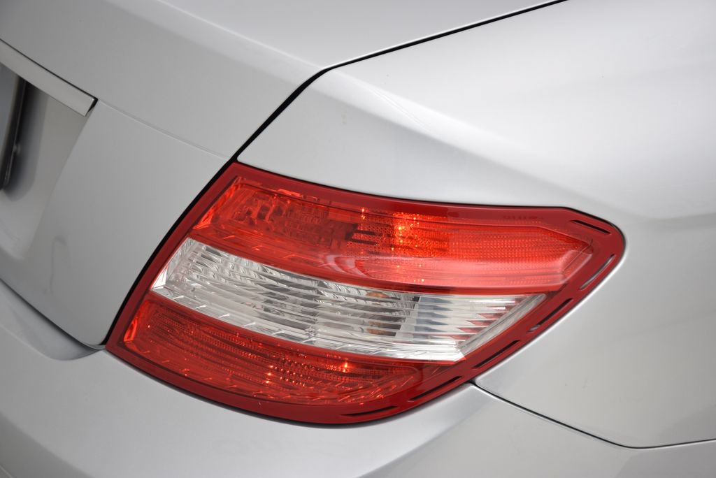 Used 2011 Mercedes-Benz C 300 Sedan image 13