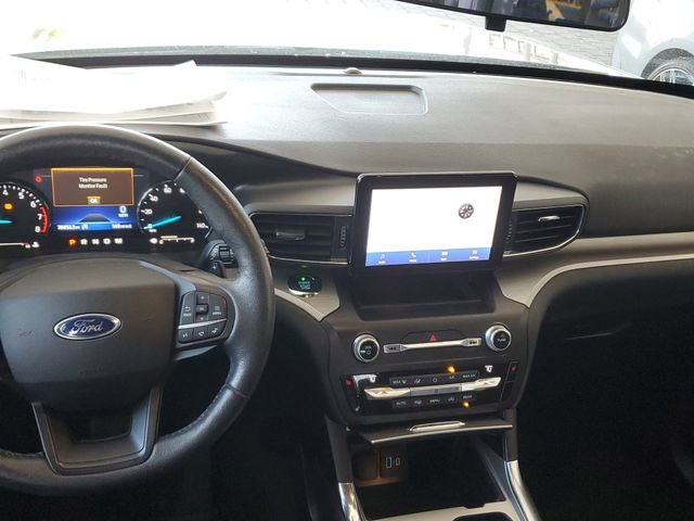 Used 2020 Ford Explorer XLT w/ Equipment Group 202A image 13