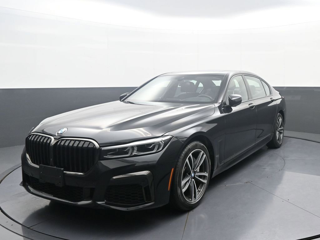 Used 2022 BMW 740i xDrive w/ M Sport Package