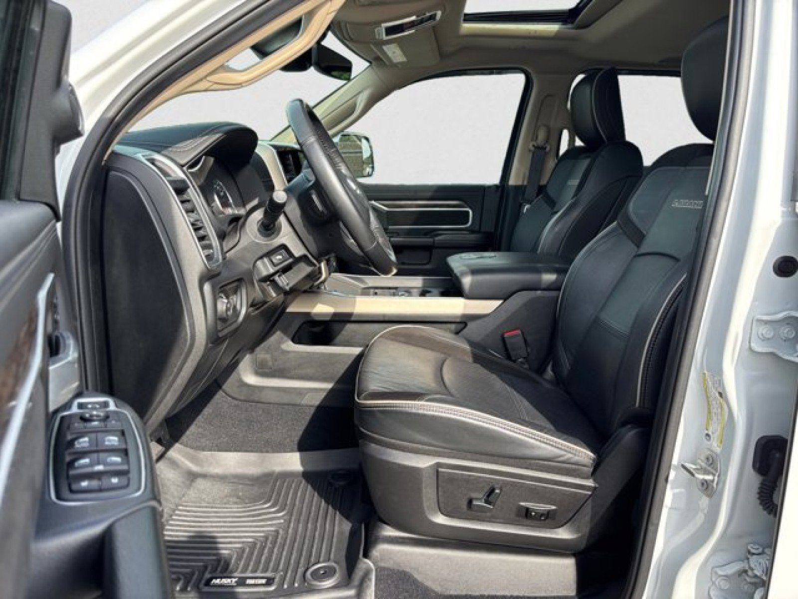 Used 2020 RAM 2500 Laramie image 10