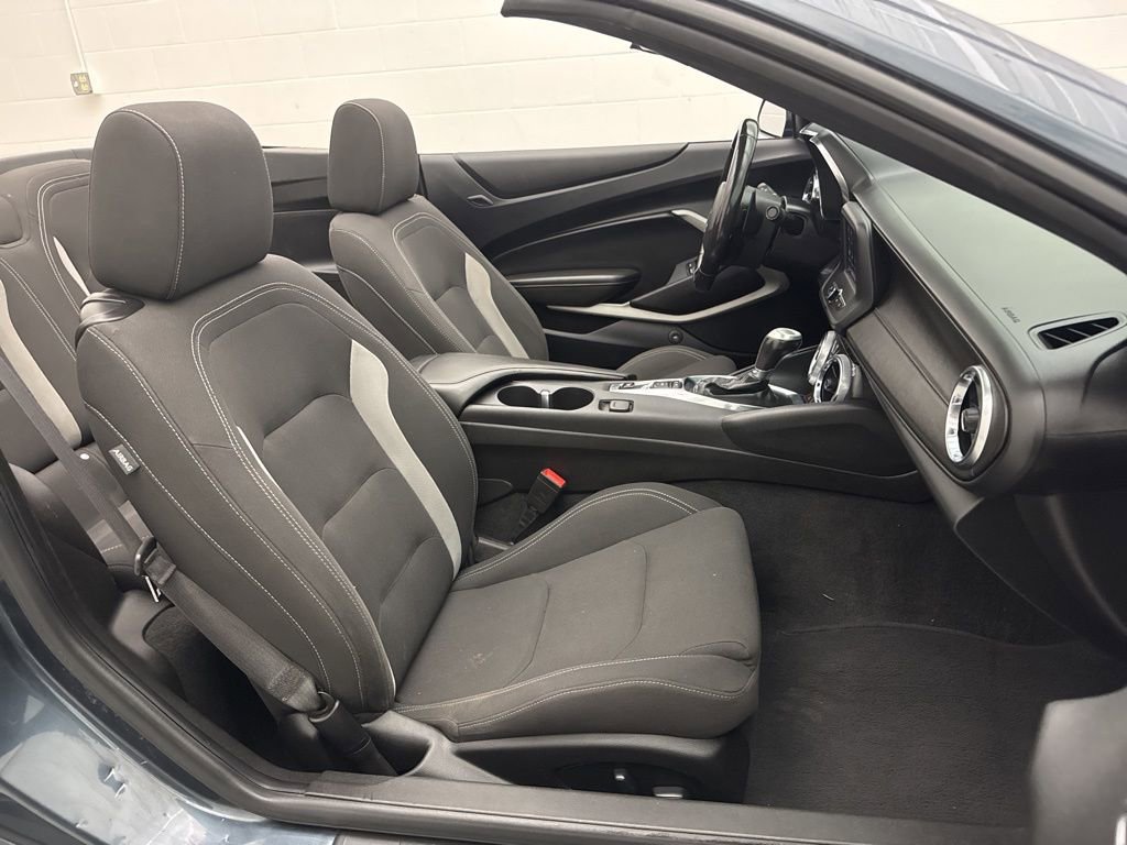 Used 2022 Chevrolet Camaro LT image 35