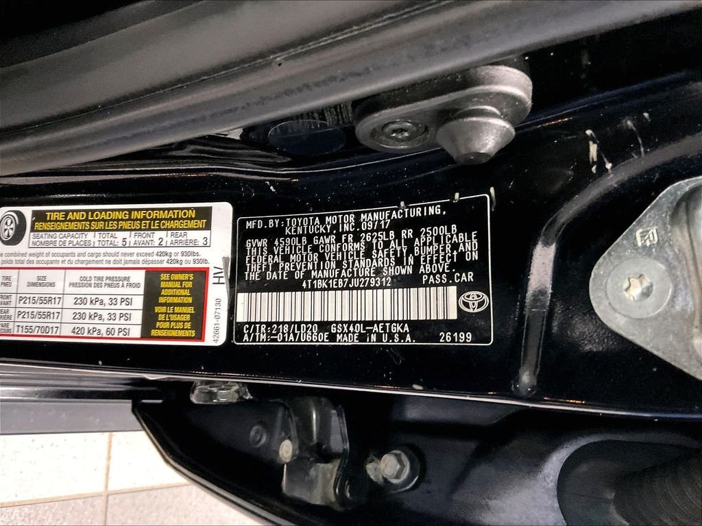 Used 2018 Toyota Avalon XLE FWD image 35