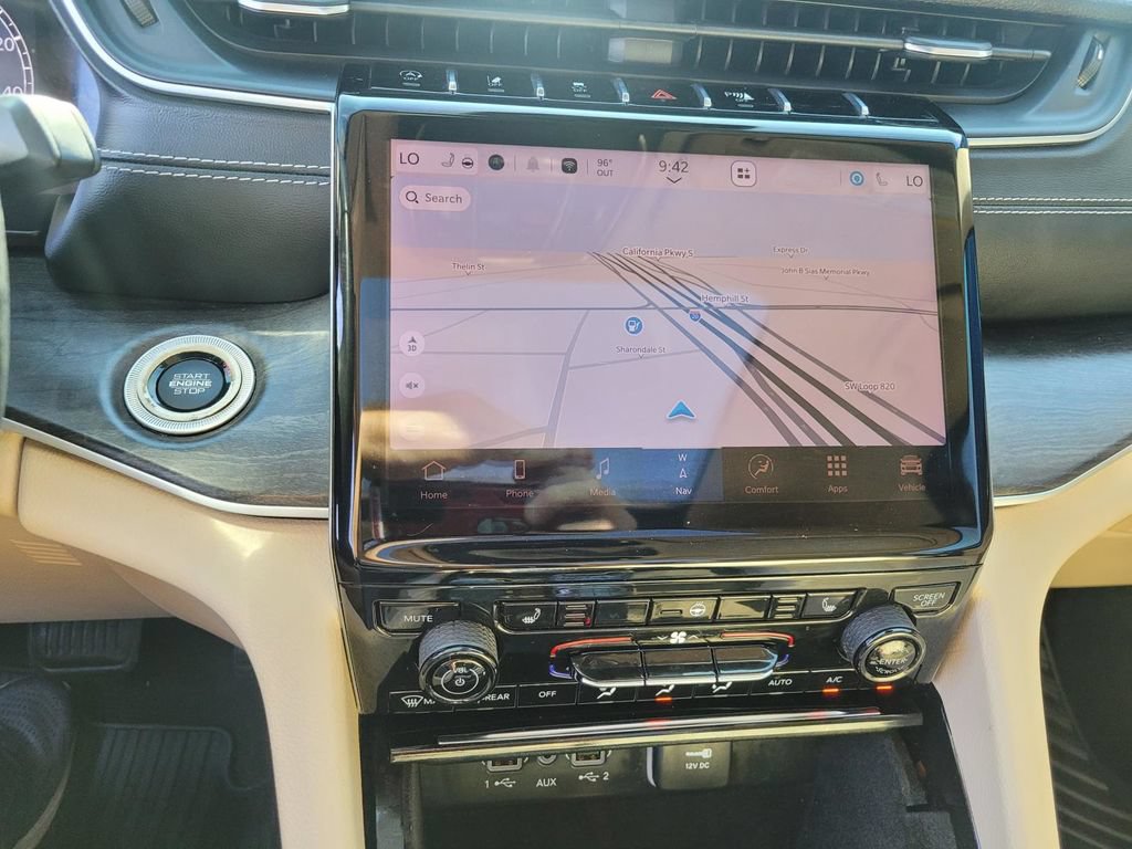 Used 2022 Jeep Grand Cherokee Limited AWD/4WD image 27