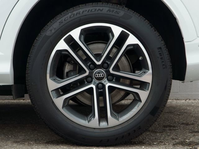 New 2025 Audi Q5 Premium Plus w/ Premium Plus image 13