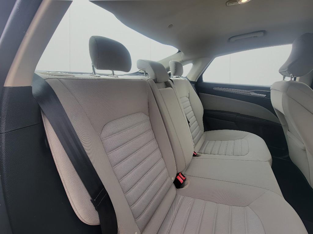 Used 2017 Ford Fusion S image 27