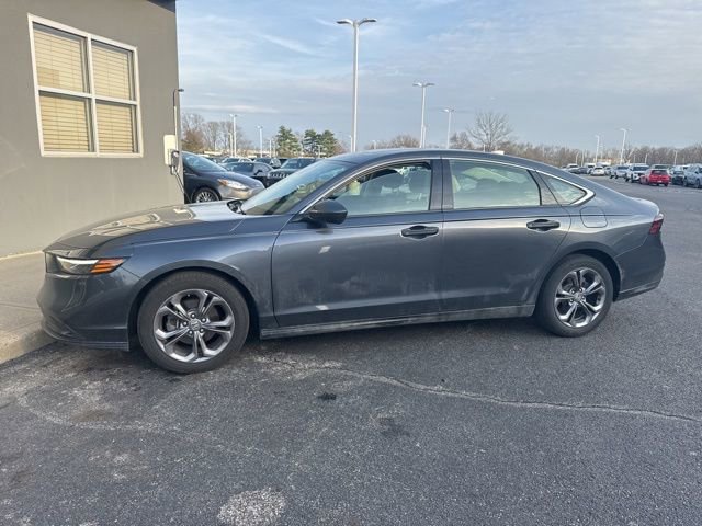 Used 2023 Honda Accord EX image 4
