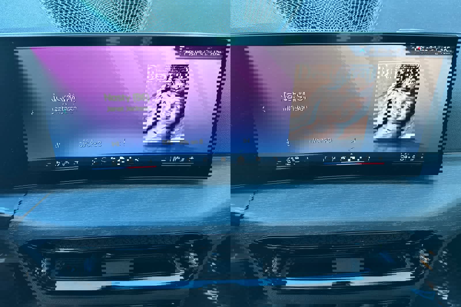 Used 2025 BMW 330i Sedan w/ M Sport Package image 20