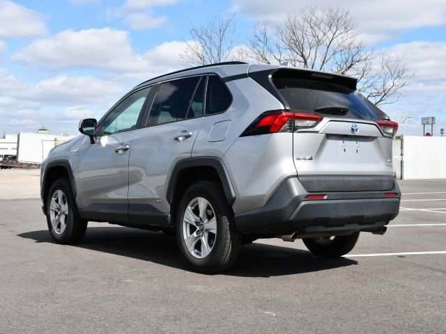 Used 2019 Toyota RAV4 LE w/ Carpet Mat Package image 5