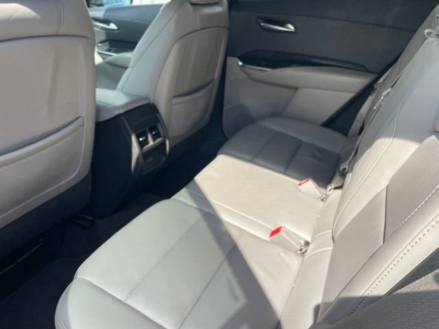 Used 2022 Cadillac XT4 Premium Luxury w/ Safety Alert Package AWD/4WD image 9