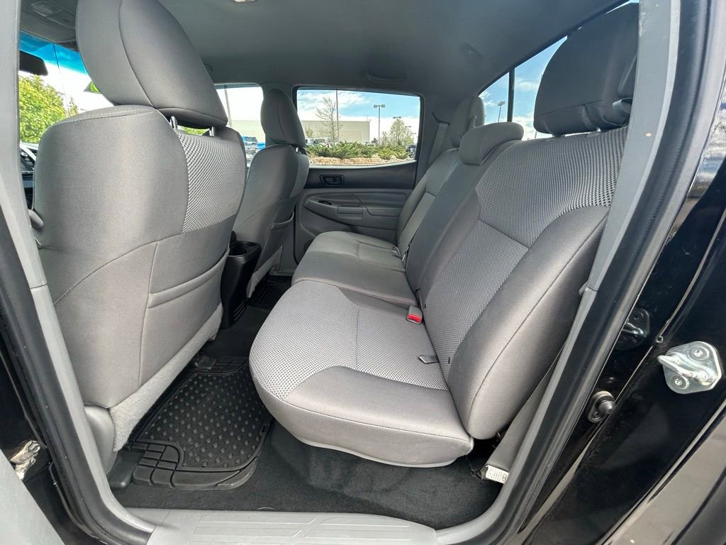Used 2015 Toyota Tacoma 4x4 Double Cab w/ TRD Off-Road Package image 25