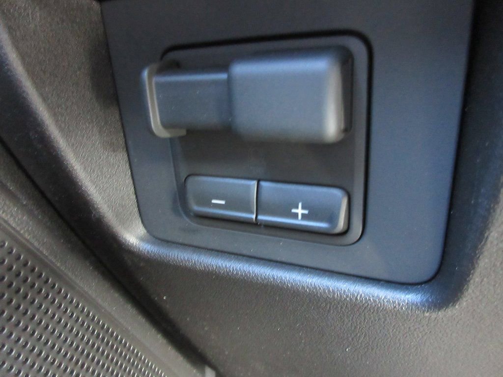 New 2026 GMC Canyon Elevation w/ Convenience Package image 21