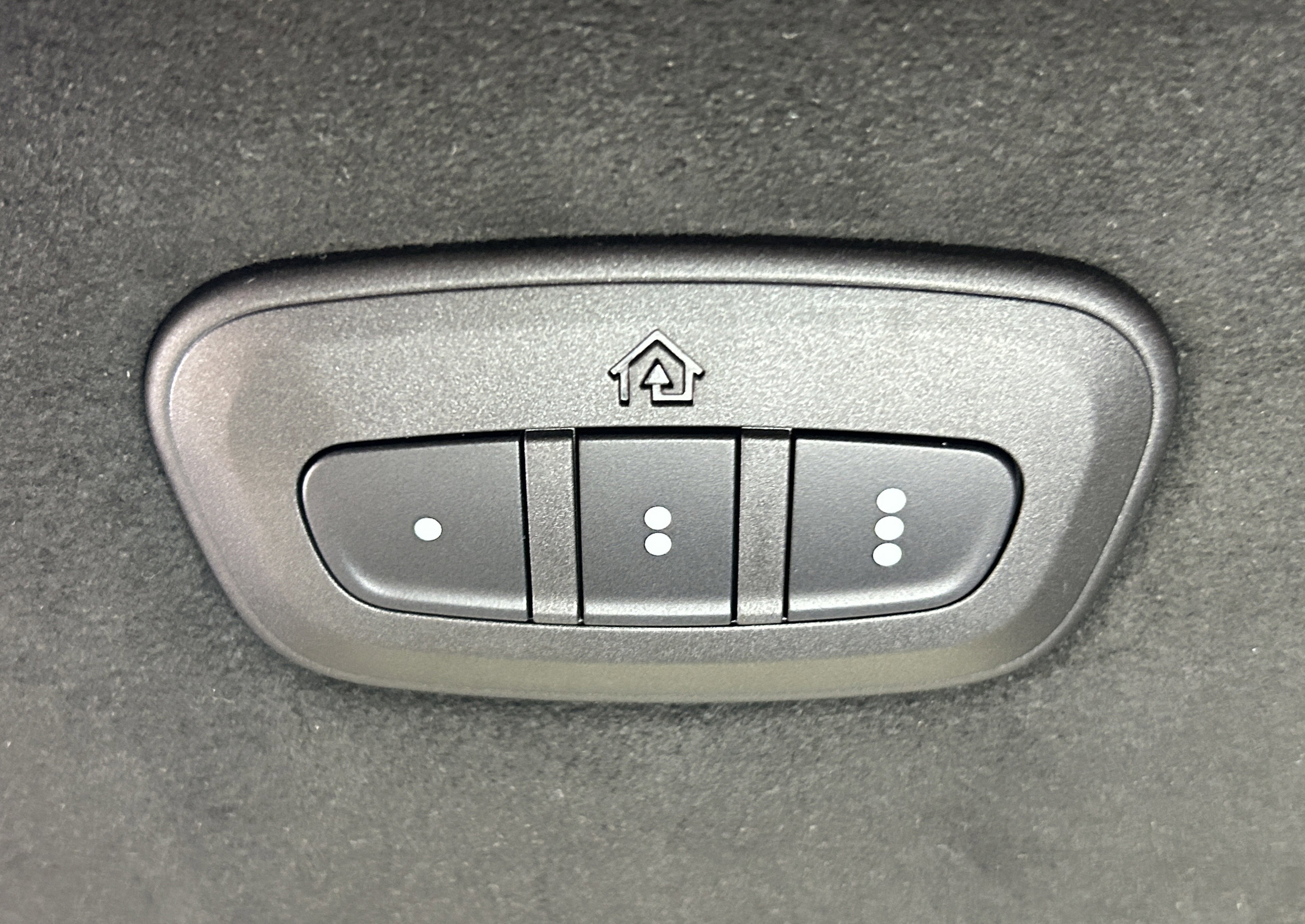 Used 2024 Jeep Wagoneer Launch Edition AWD/4WD image 38