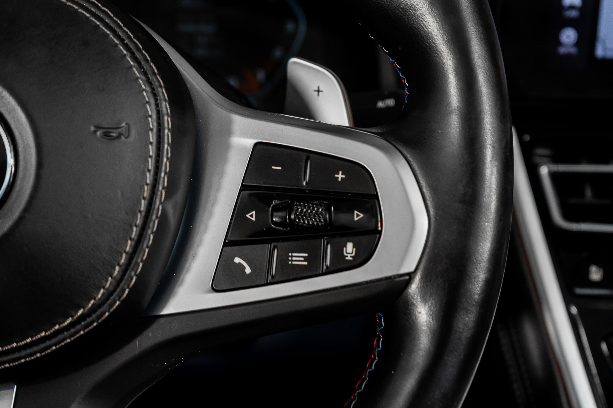 Used 2023 BMW M850i xDrive Convertible image 41